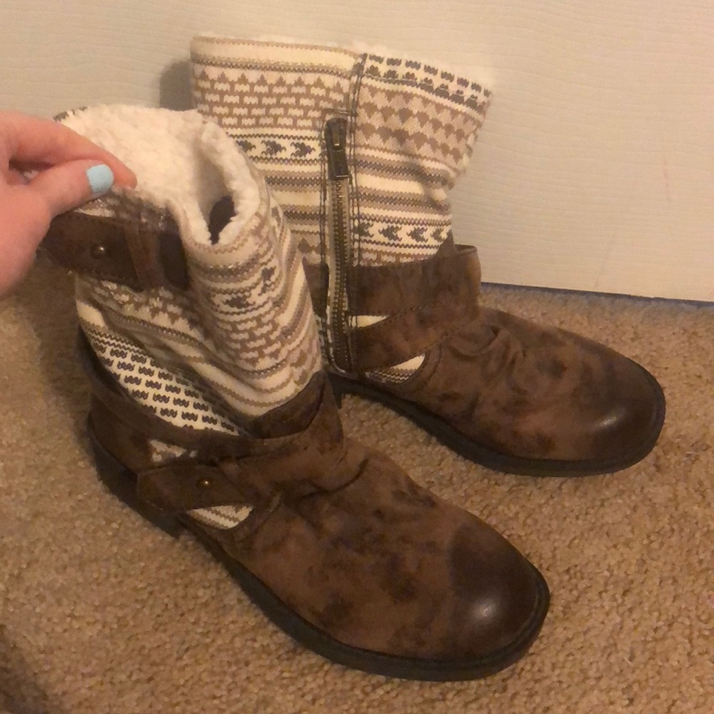 Roxy short boots